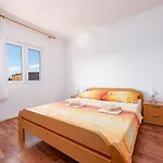 Appartement Mila Gornji Karin