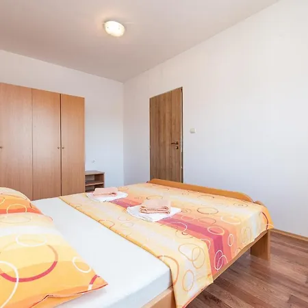 Apartman Mila Gornji Karin