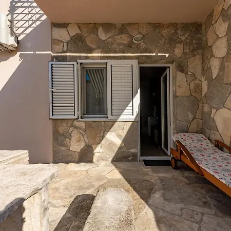 Apartamento Mila Gornji Karin