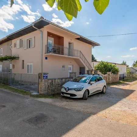 Apartman Mila Gornji Karin