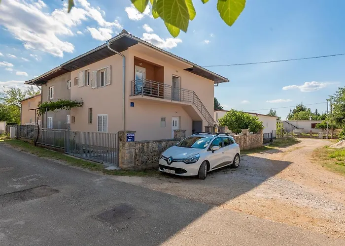 Apartment Mila Gornji Karin